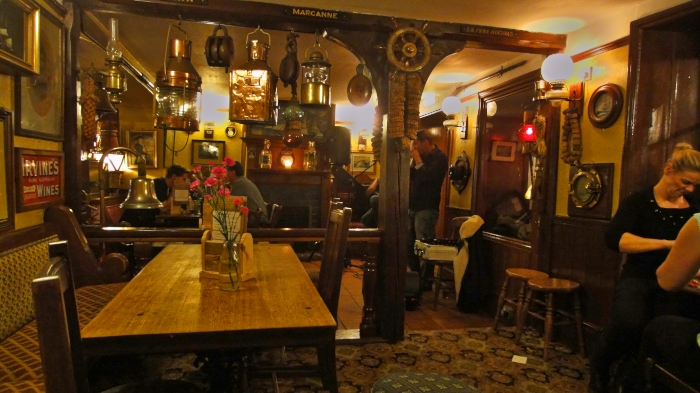 Ausgehen, The Spyglass-Inn in Ventnor
